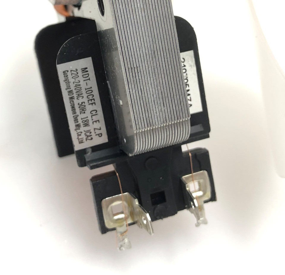 Вентилятор кулер MDT-10CEF YZ-E6120-M51D 220-240V 18W 50Hz для микроволновой свч печи Redmond RM-2301D RM-2302D