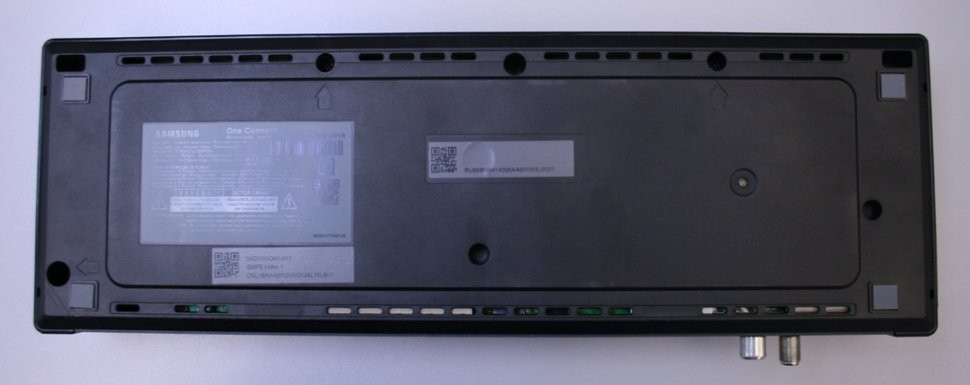 SOC1001R BN44-00933A Samsung QE55Q80RAU