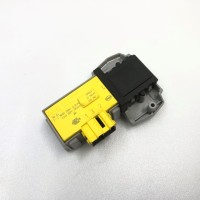 Замок люка (УБЛ) 41016879 49030389 DM053 для стиральной машины Candy CSO4 106TB1/2-07 CSO34106TB1/2-07