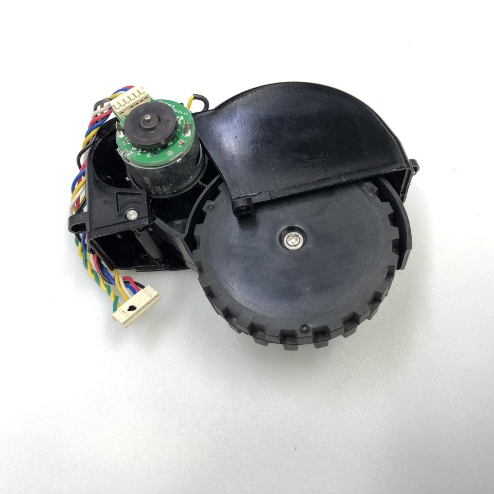 Колесо правое (R) для робота-пылесоса Tefal RG9075WH