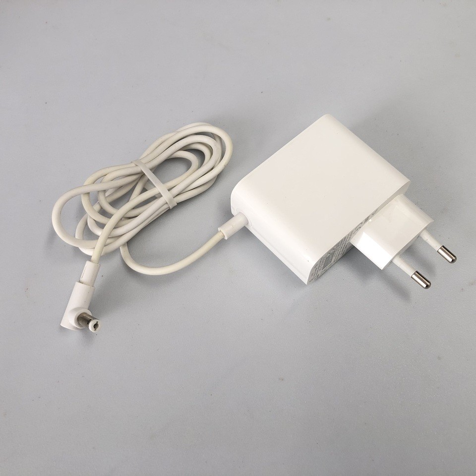 Блок питания, адаптер оригинальный BLJ15W200060P-VA 20.0V 0.6A для робота пылесоса Xiaomi E10 E12