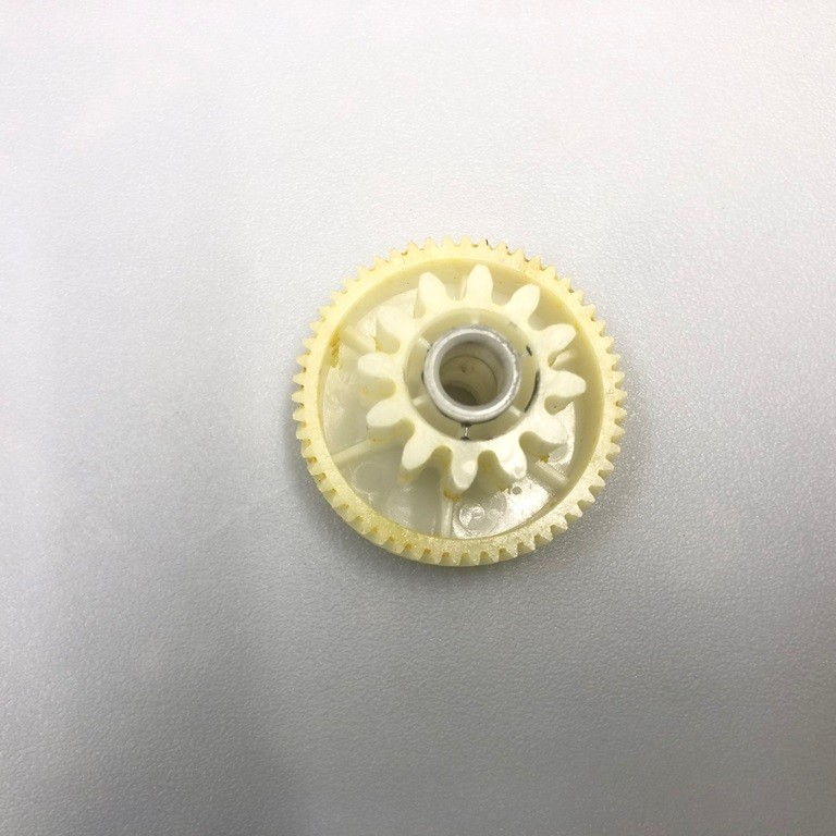 Шестеренка редуктора маленькая для мясорубки Moulinex ME106 ME301