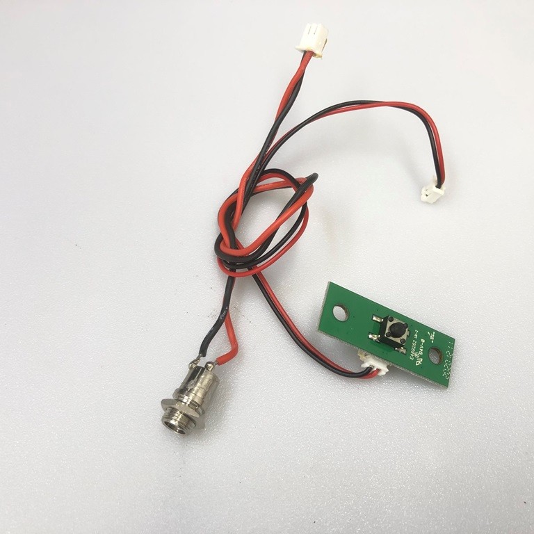 Сетевой разъем питания с кнопкой включения для робота мойщика окон Redmond RV-RW001S