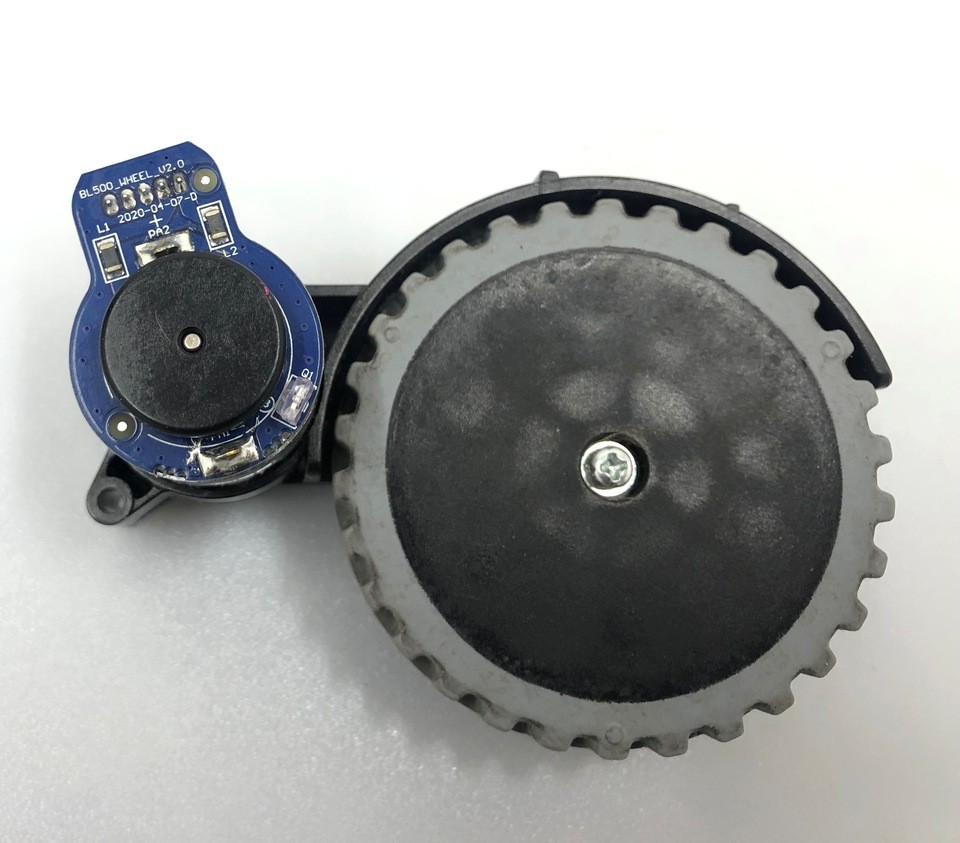 Колесо левое в сборе BL500 WHEEL V2.0 для робота пылесоса Redmond RV-R500