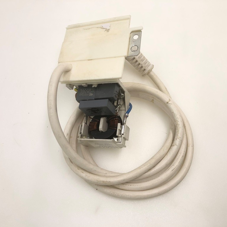 Сетевой фильтр с шнуром питания PLF00472705100A для стиральной машины Hotpoint RST 702 ST S